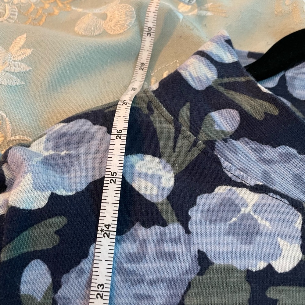 Denim&Co Floral Print Blouse - Navy and Light Blue - Picture 11 of 13